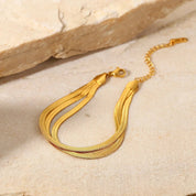 Abella Gold Bracelet – Milvanna jewelry Bracelet detail view