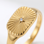 Milvanna-Aglaia Gold Ring