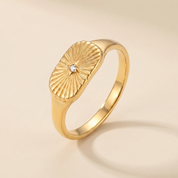 Milvanna-Aglaia Gold Ring