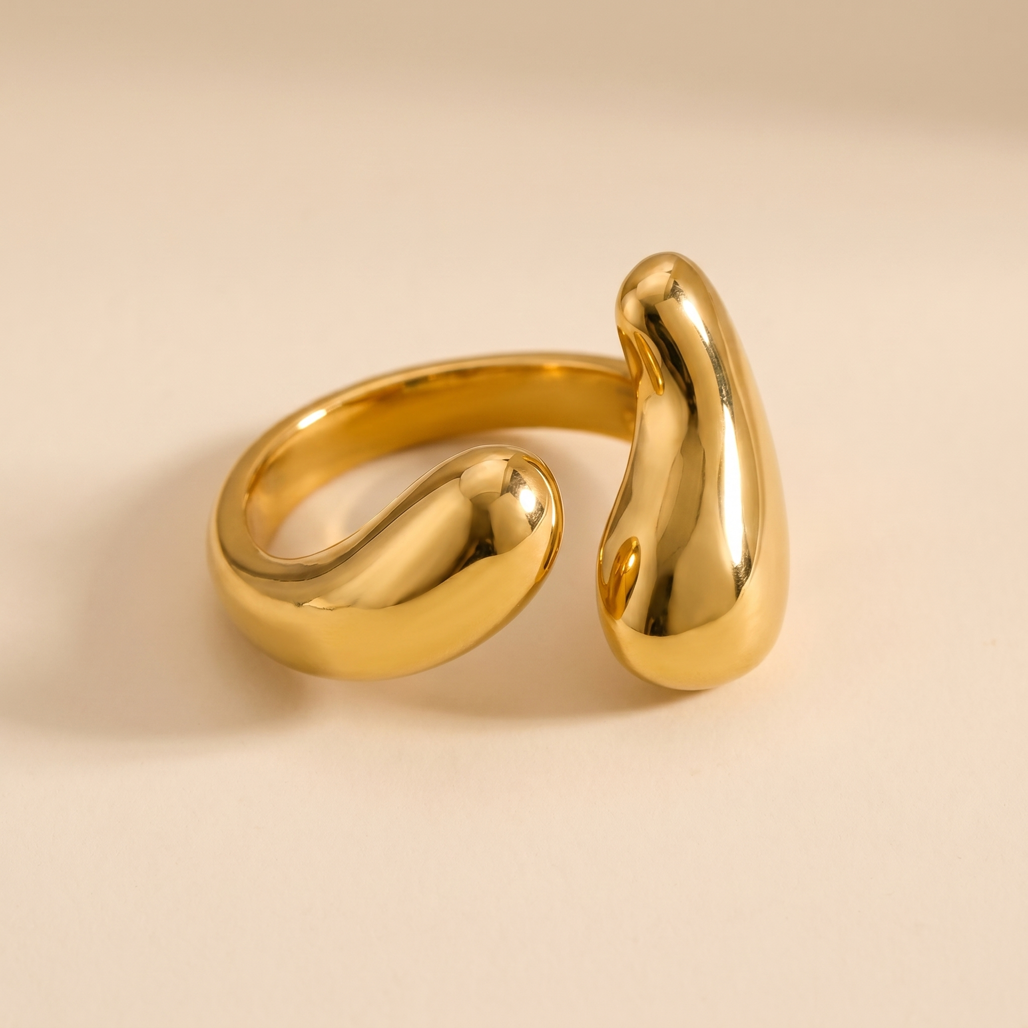 Milvanna-Abstract Gold Ring