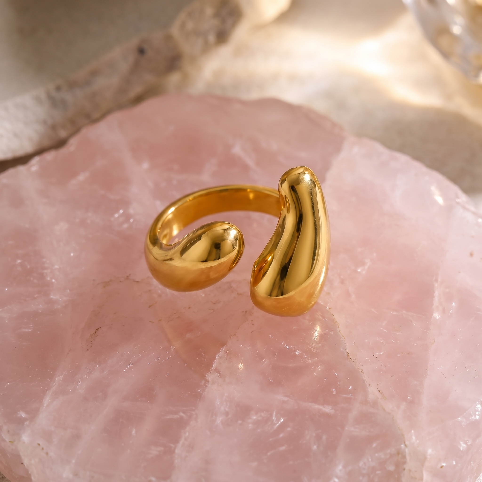Milvanna-Abstract Gold Ring