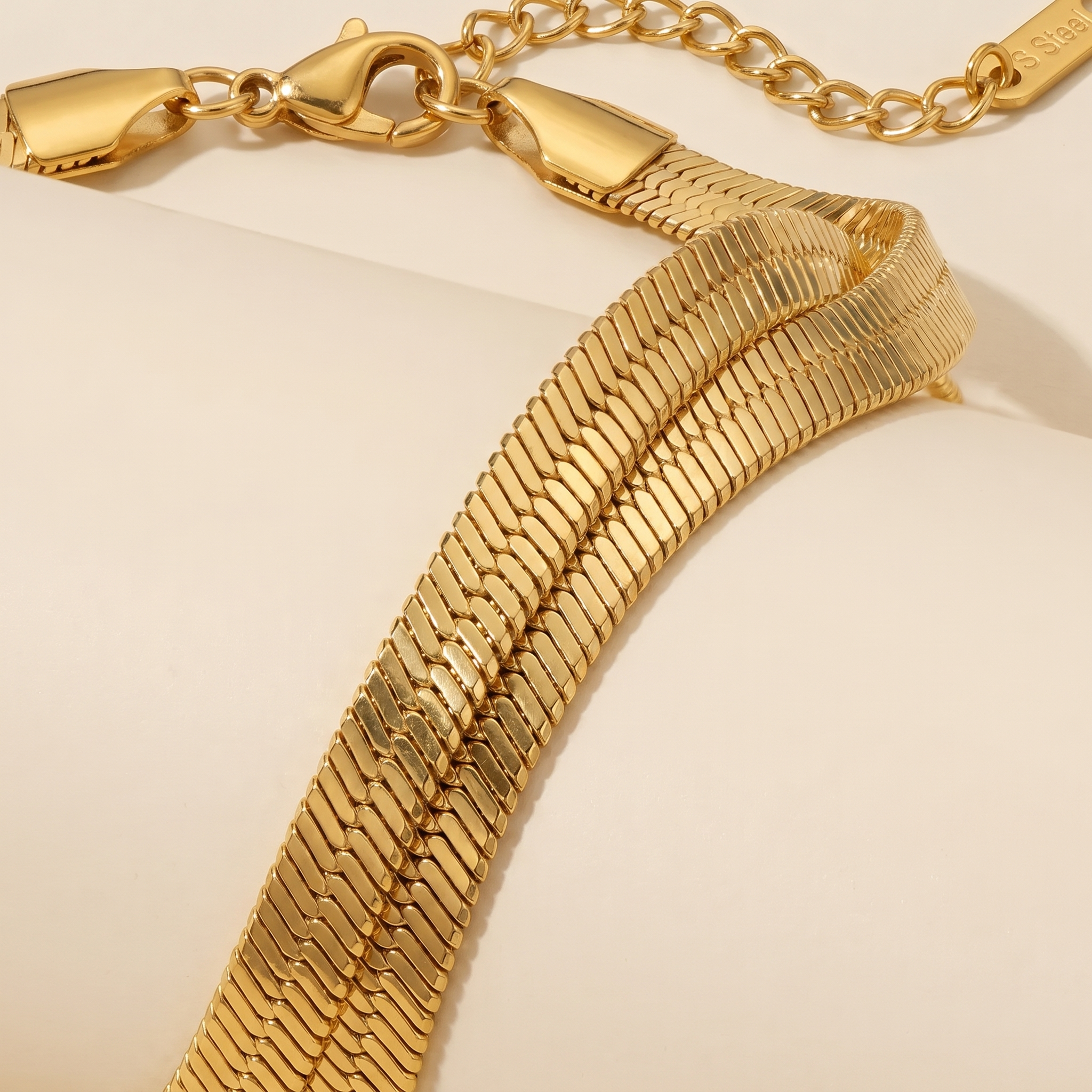 Milvanna-Abella Gold Bracelet