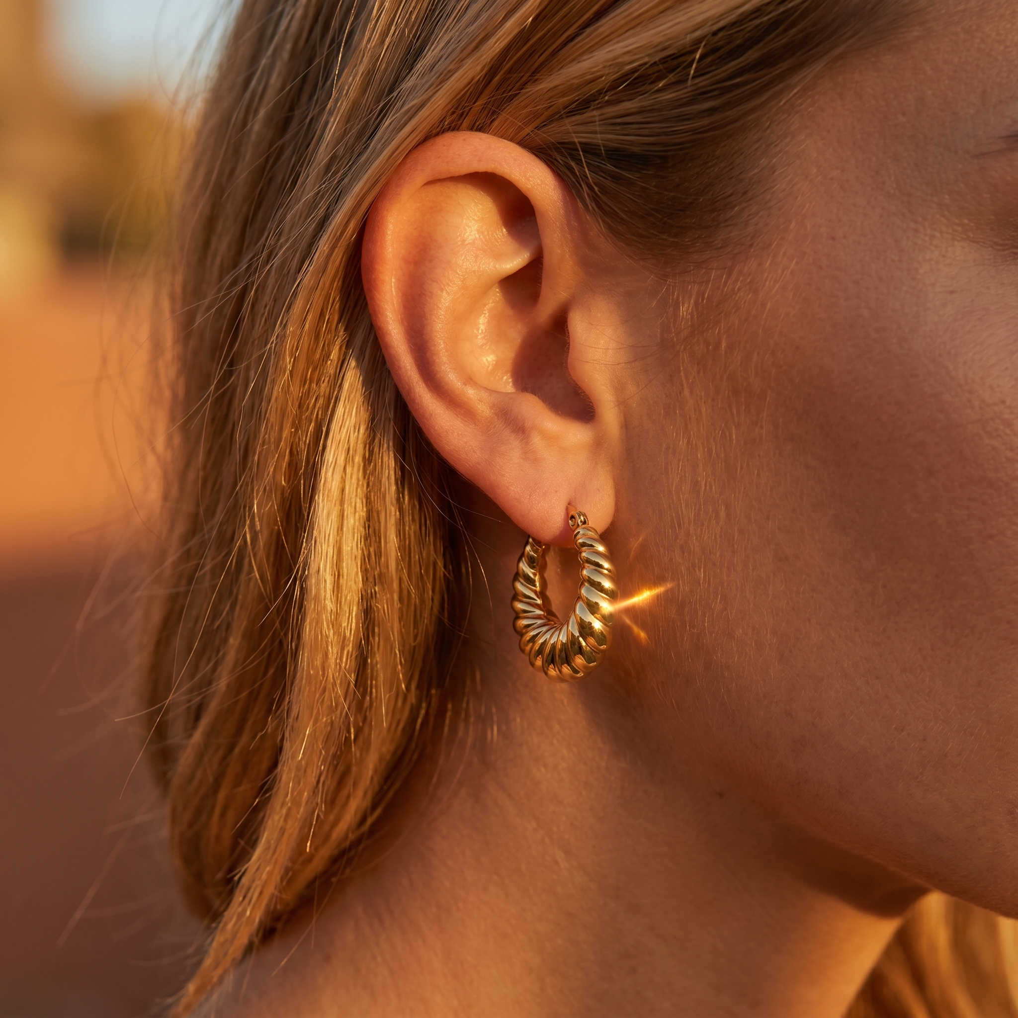 Milvanna-Croissant Hoop Earrings